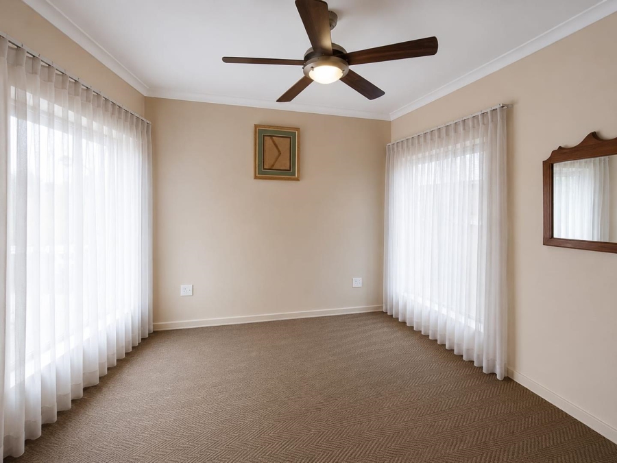 2 Bedroom Property for Sale in Langenhovenpark Free State